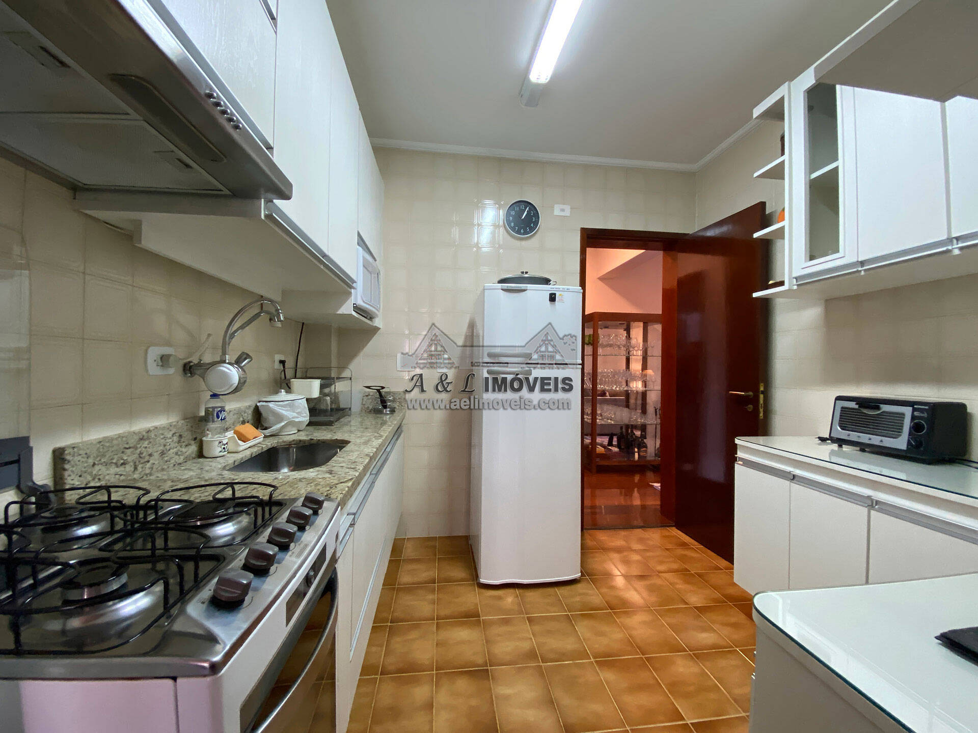 Apartamento à venda com 3 quartos, 132m² - Foto 23