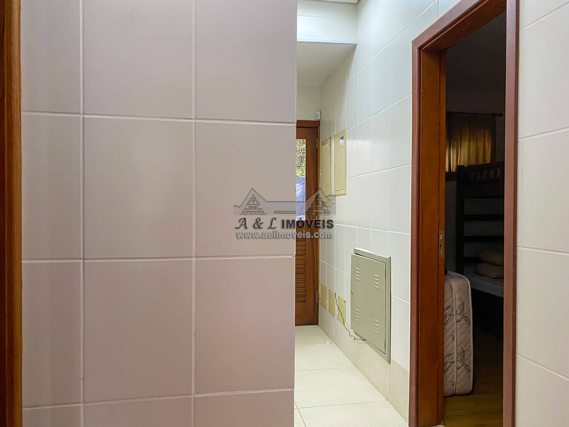 Casa de Condomínio à venda com 4 quartos, 298m² - Foto 33