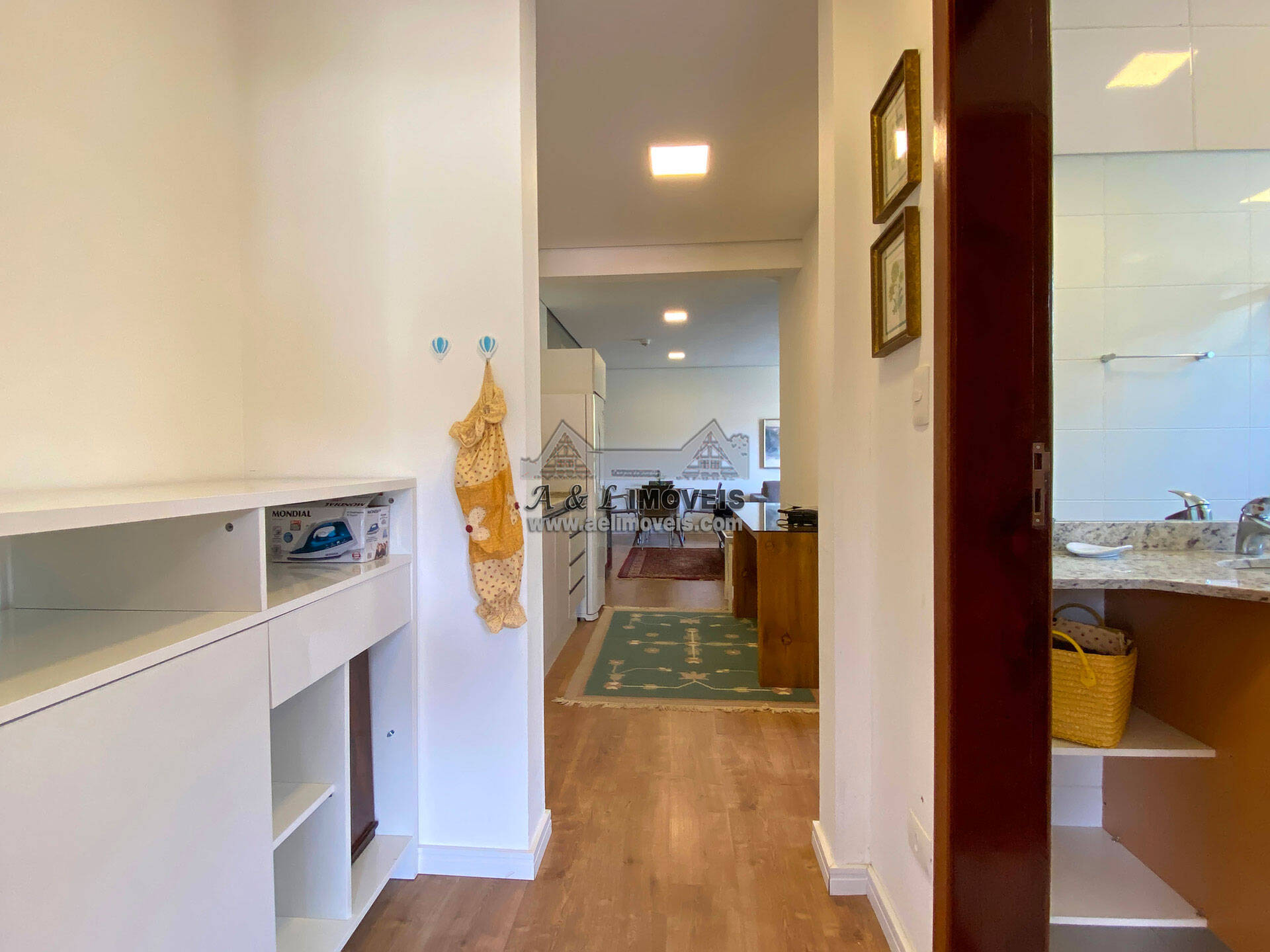 Apartamento à venda com 2 quartos, 70m² - Foto 10