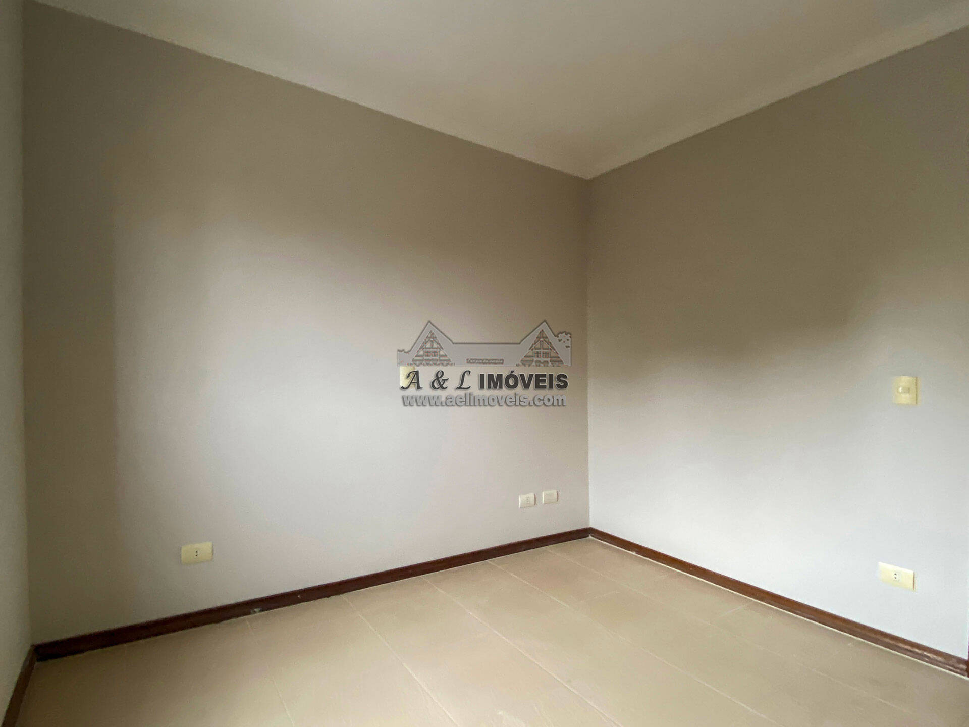 Apartamento à venda com 2 quartos, 76m² - Foto 9