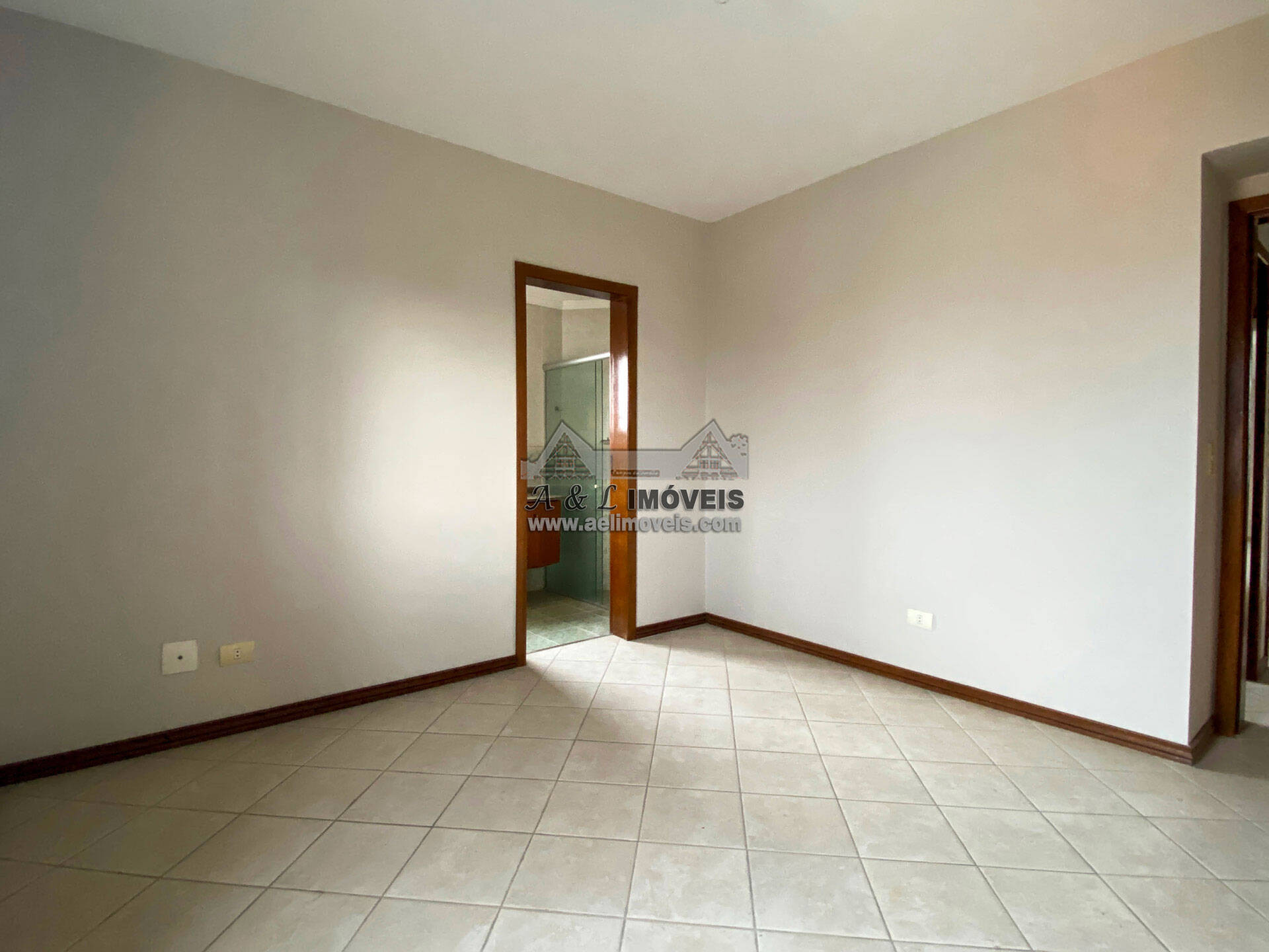 Apartamento à venda com 2 quartos, 76m² - Foto 12