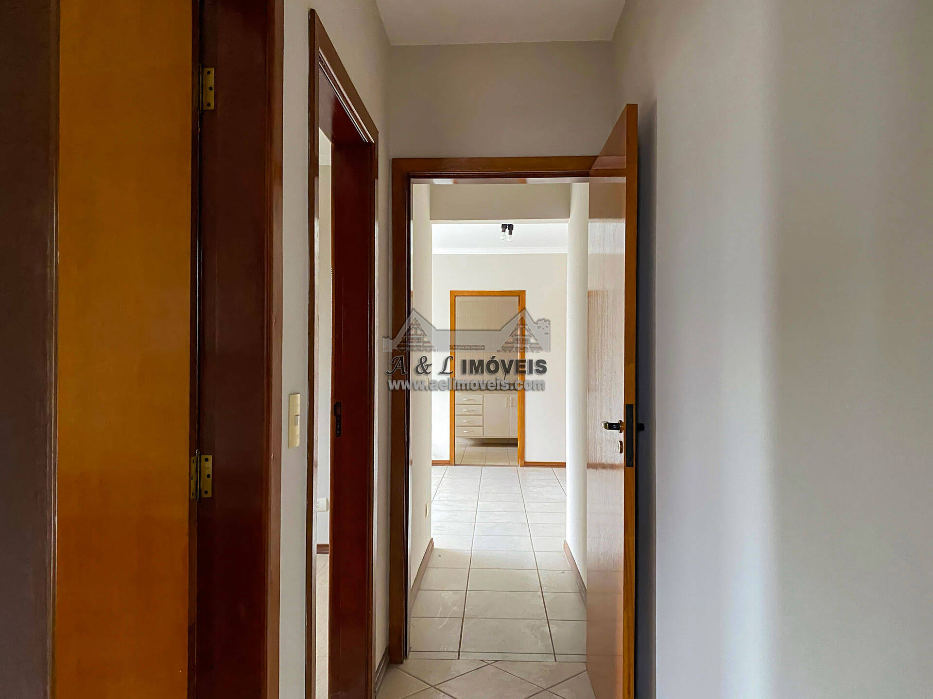 Apartamento à venda com 2 quartos, 76m² - Foto 17