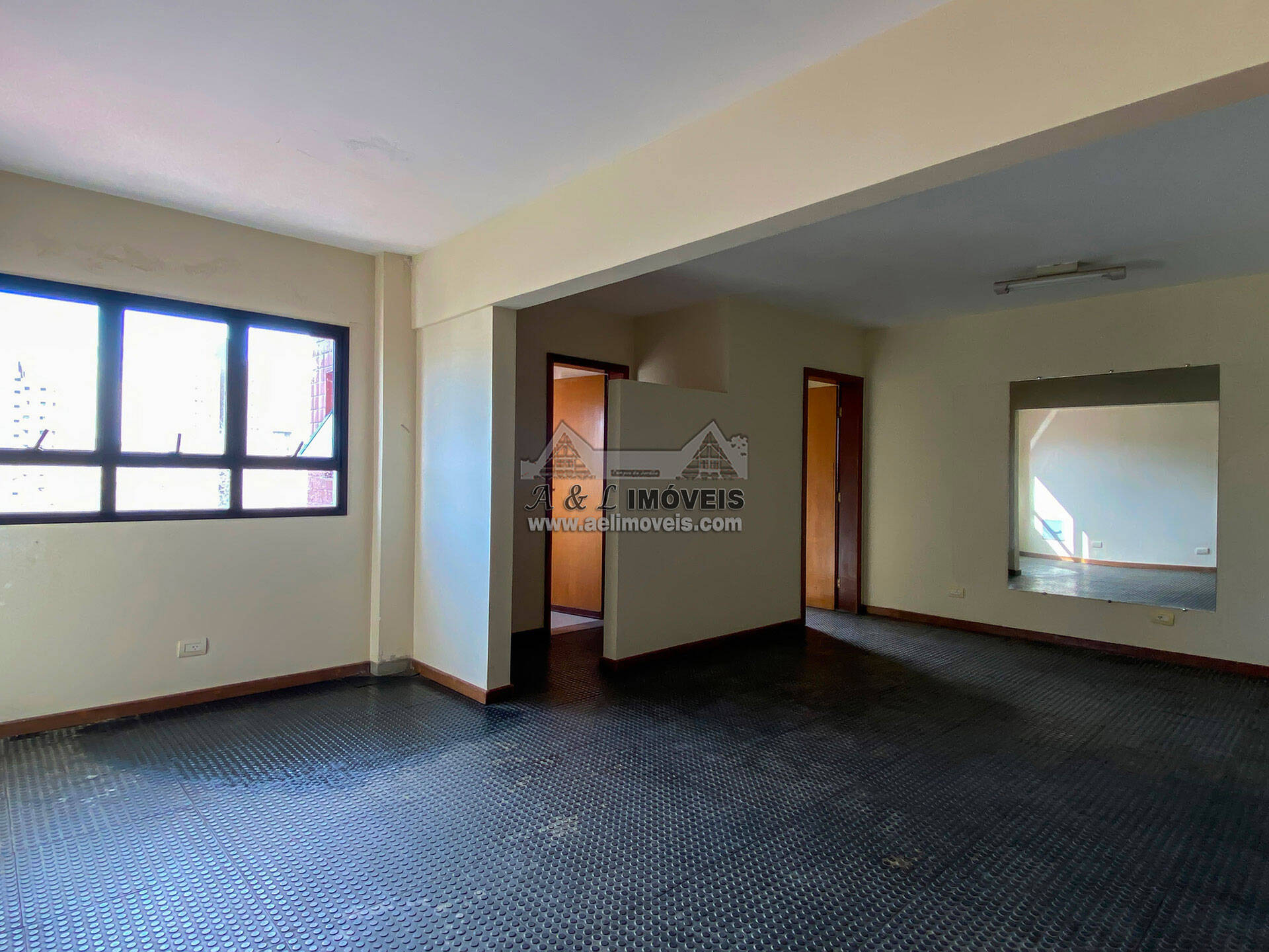 Apartamento à venda com 2 quartos, 76m² - Foto 33