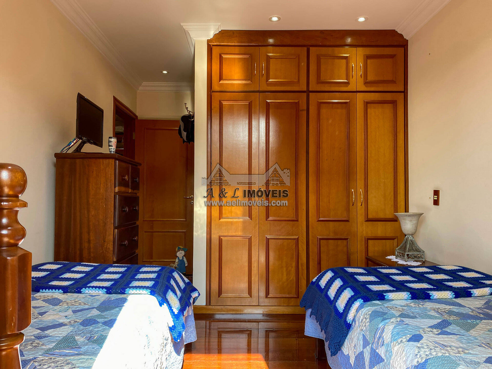 Apartamento à venda com 3 quartos, 210m² - Foto 32