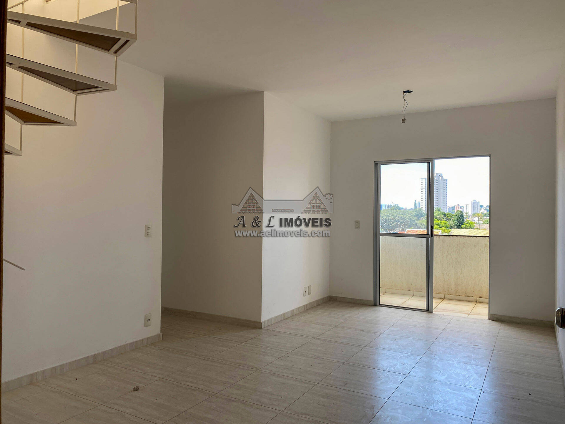 Apartamento à venda com 4 quartos, 175m² - Foto 6