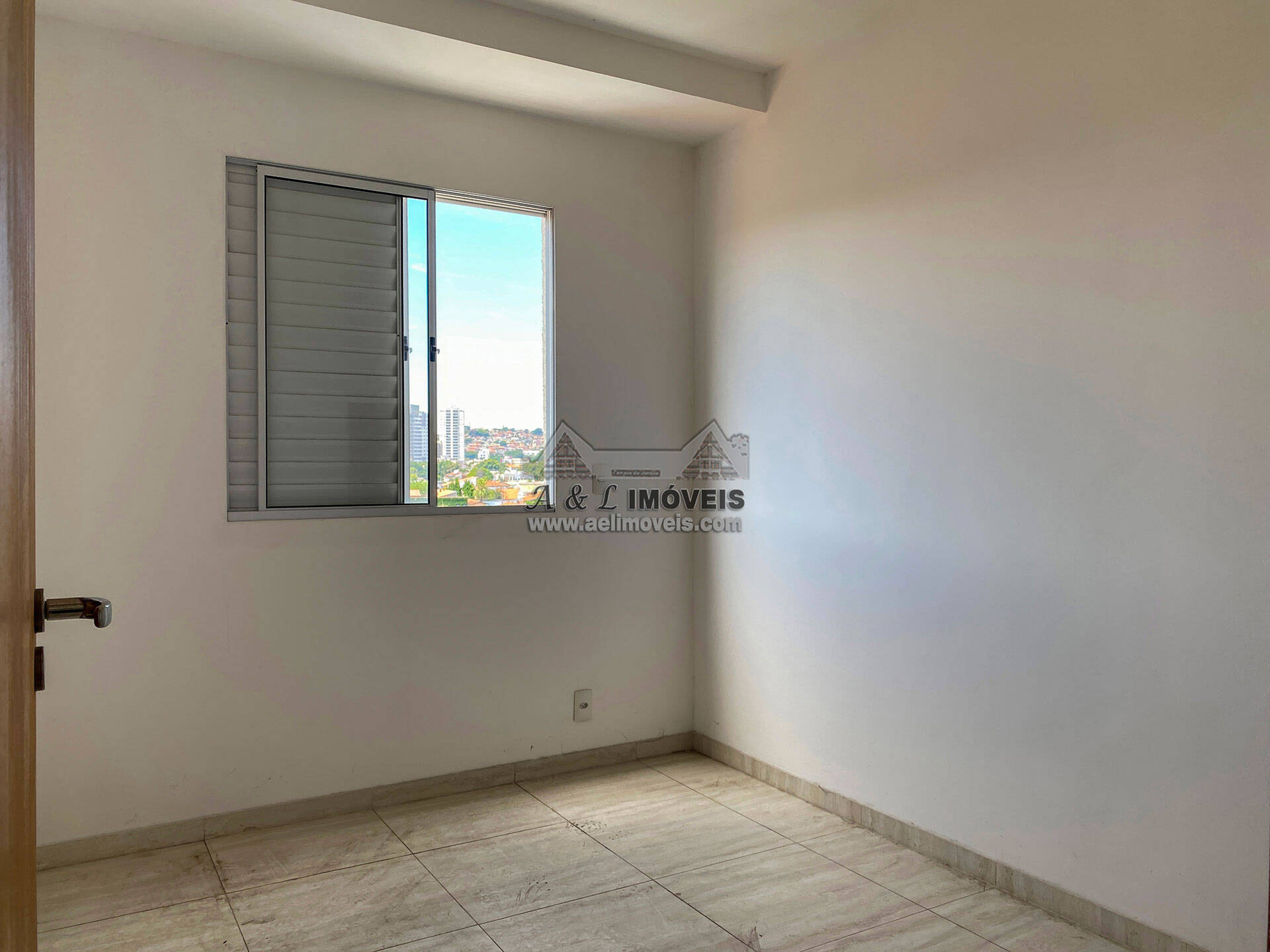 Apartamento à venda com 4 quartos, 175m² - Foto 13