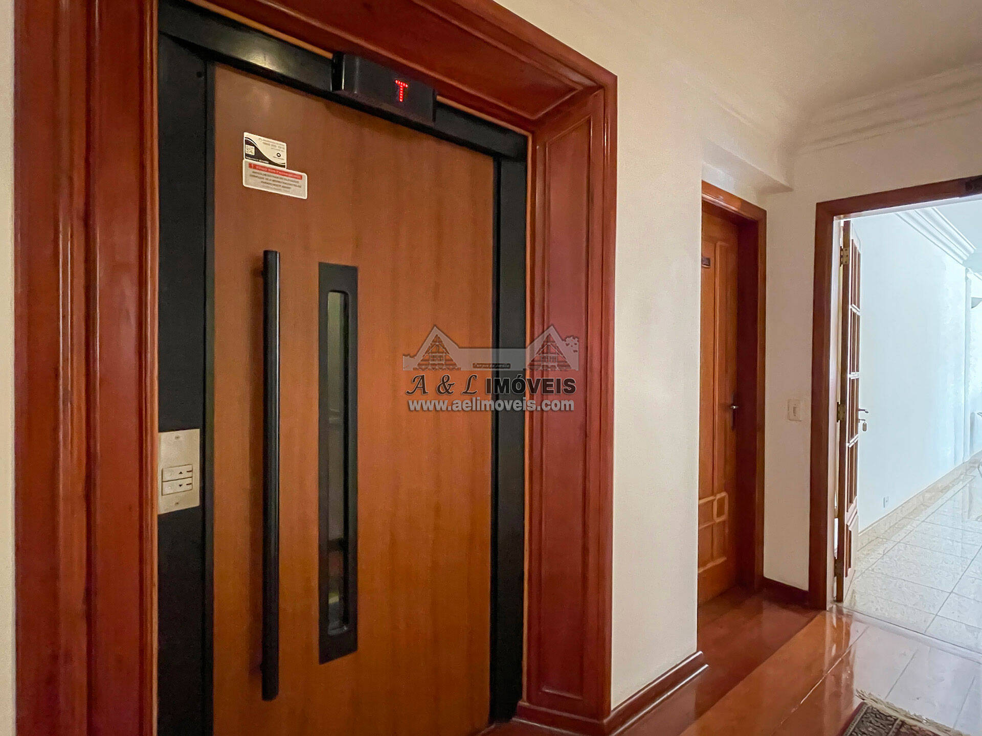 Apartamento à venda com 5 quartos, 331m² - Foto 10