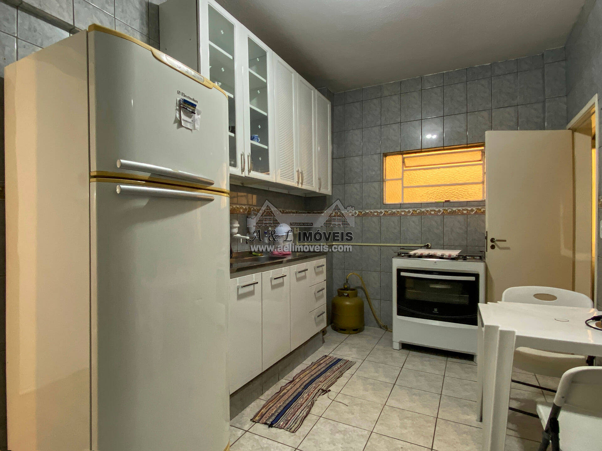 Apartamento à venda com 3 quartos, 94m² - Foto 9