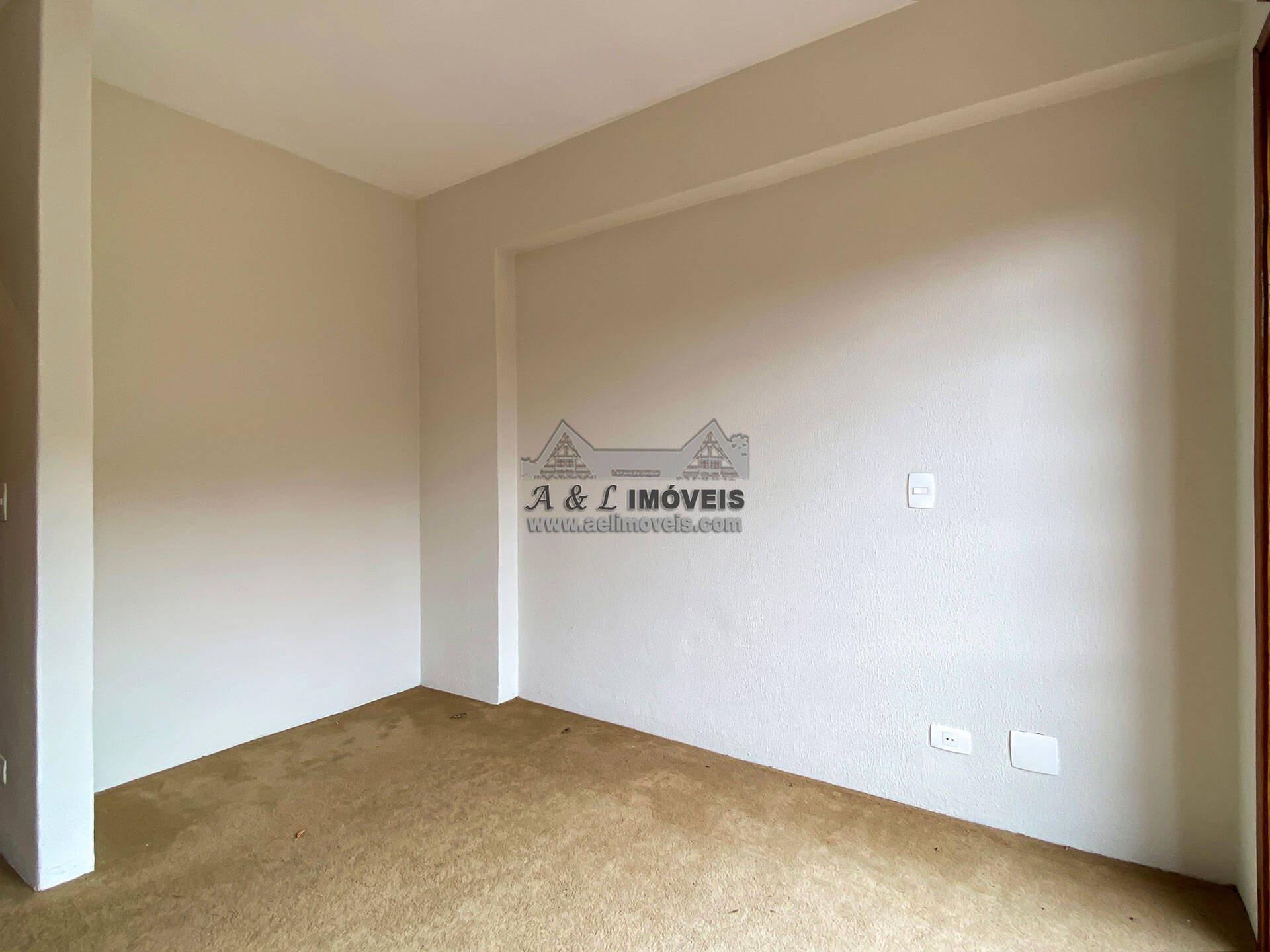 Apartamento à venda com 4 quartos, 156m² - Foto 9