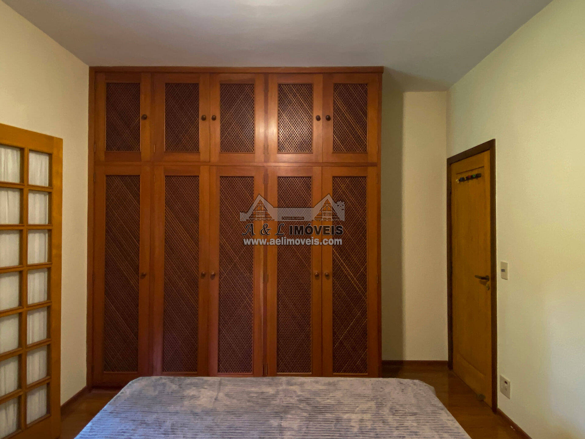 Apartamento à venda com 3 quartos, 143m² - Foto 33