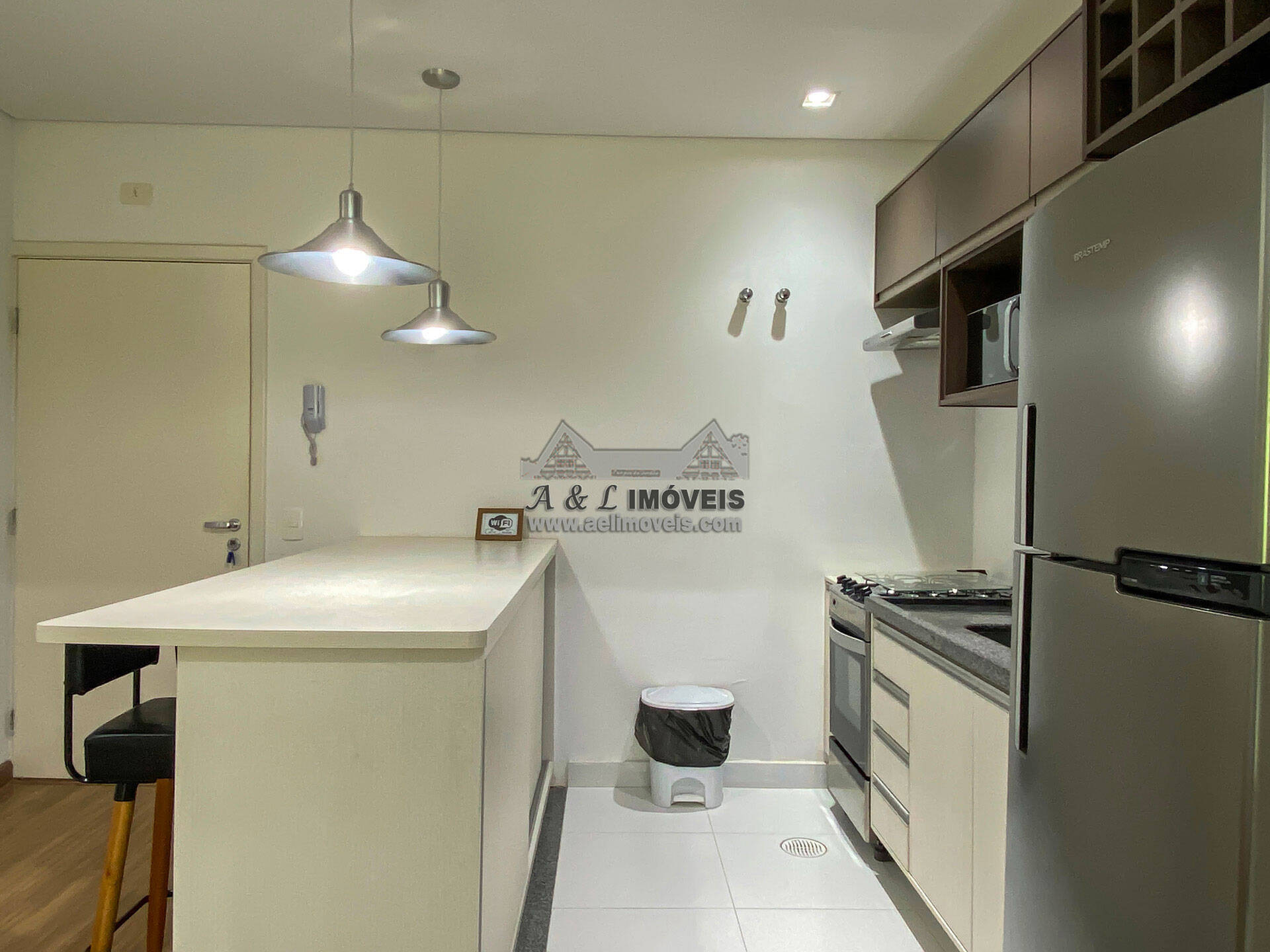 Apartamento à venda com 2 quartos, 87m² - Foto 3