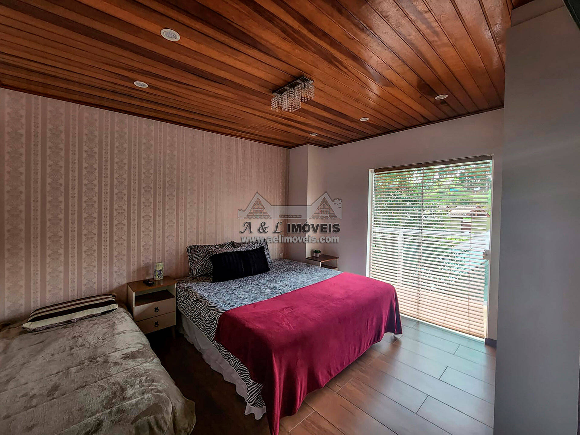 Casa à venda com 3 quartos, 430m² - Foto 25