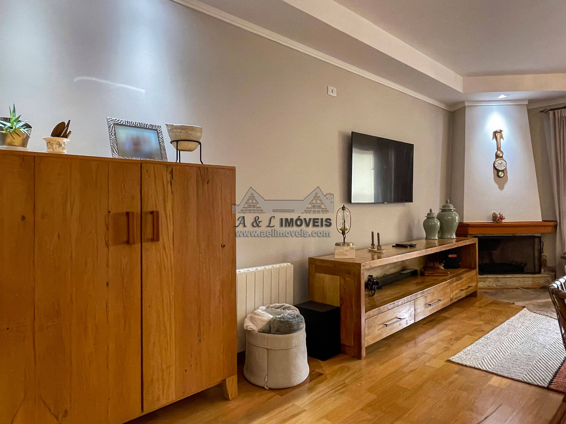 Apartamento à venda com 3 quartos, 150m² - Foto 4