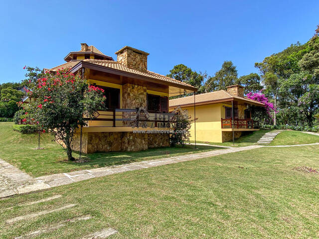 #10 - Casa para Venda em Campos do Jordão - SP - 3