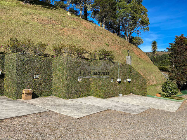 #275 - Apartamento para Venda em Campos do Jordão - SP - 2